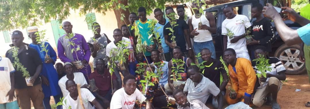 Baumpflanzaktion 2021 (also vor der Vertreibung vom April 2022)